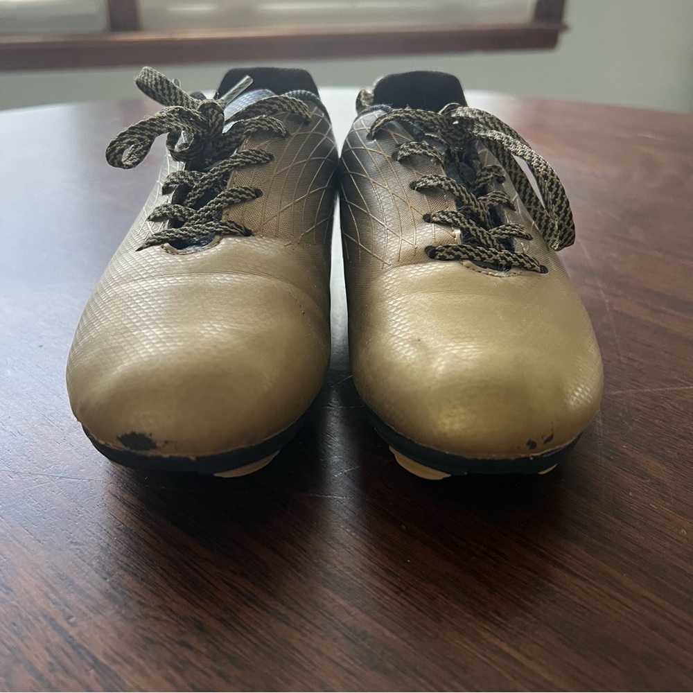 Boys size 2 shoe lot - Picture 5 of 7